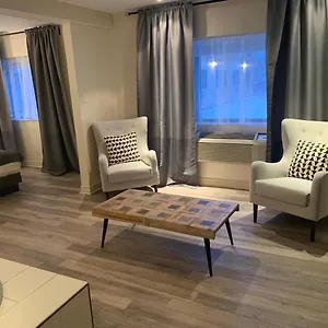 Newstar Hotel Montréal